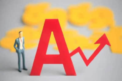 香港经济逐步恢复 2023年GDP同比增长3.2%