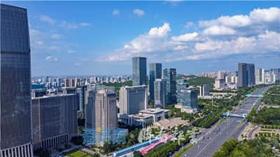 与其疲于应对“传统年俗”，不如自己当“主理人”